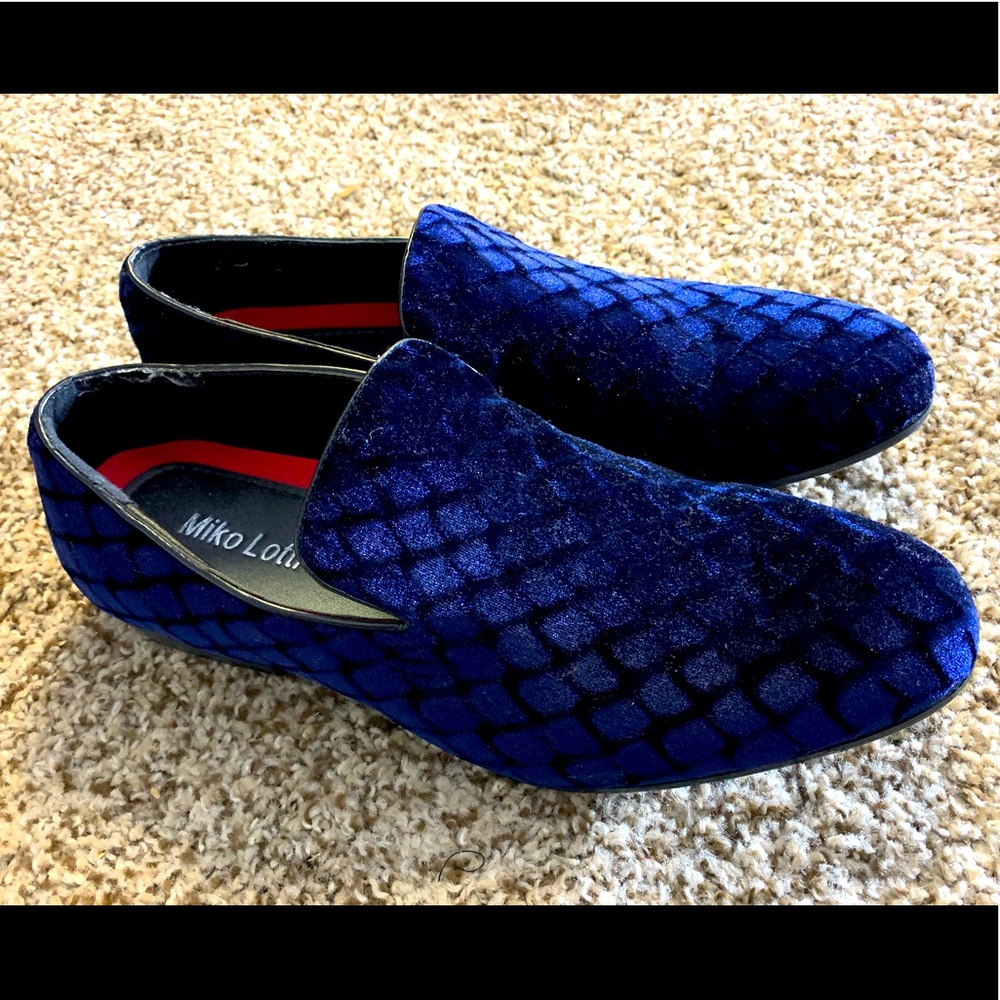 COPY - Blue suede shoes